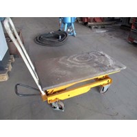 Hydraulic lifting table, 1 t, with foot pump